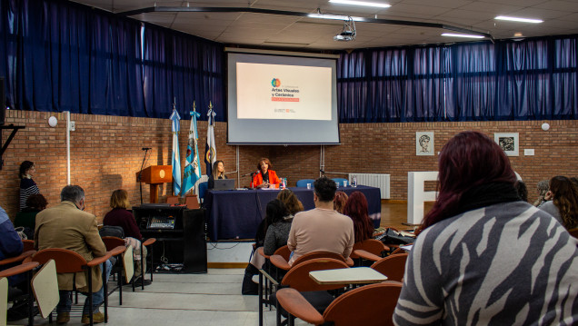 imagen Reflexión, intercambio y comunidad: así fueron las Primeras Jornadas de Artes Visuales y Cerámica en la Educación