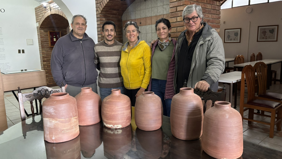 imagen De la arcilla al vino: la FAD impulsa una investigación que une innovación cerámica y producción vitivinícola