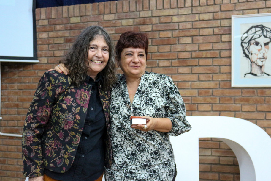imagen La FAD celebró la trayectoria de su comunidad académica con un emotivo acto de reconocimientos