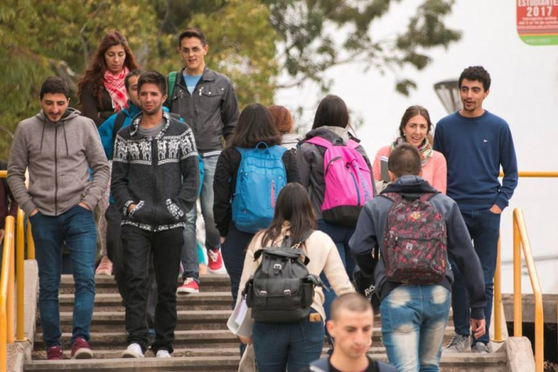 imagen Información sobre concursos docentes de la FAD