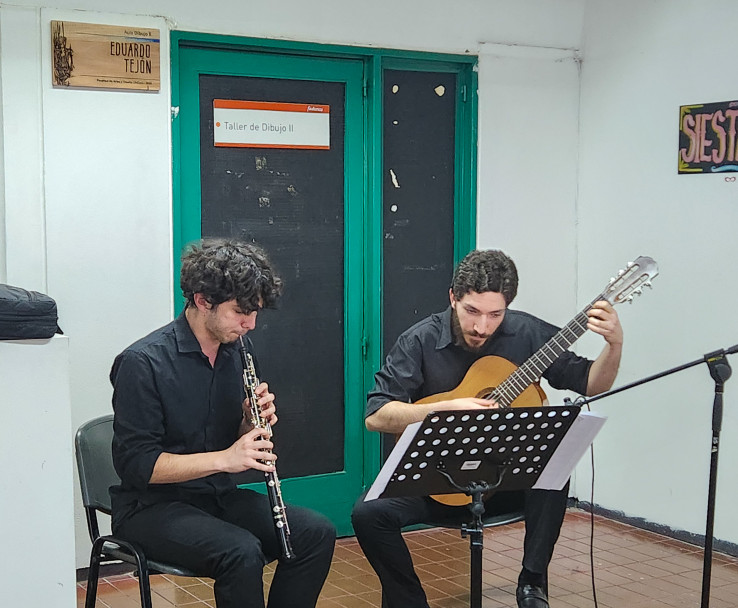 imagen Dúo de Oboe y Guitarra integrado por Jerónimo Indovino y Germán Andrés López