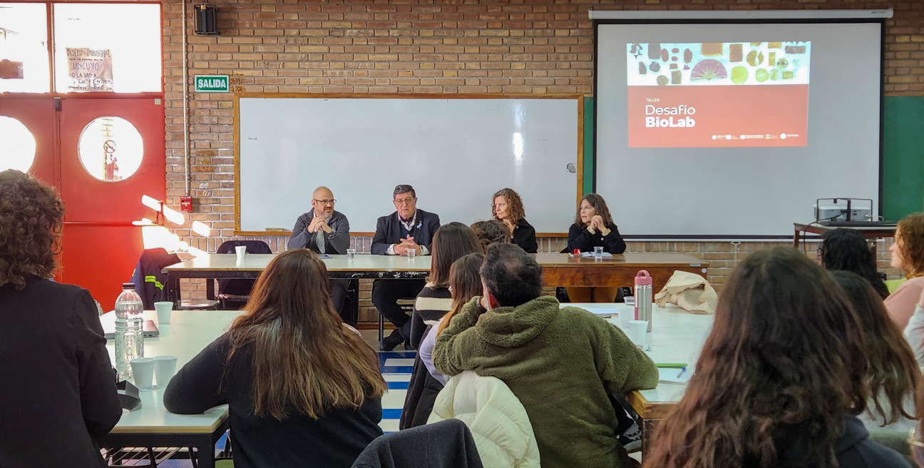 imagen La Facultad de Artes y Diseño impulsa el desarrollo de biomateriales innovadores a través del "Desafío Biolab"