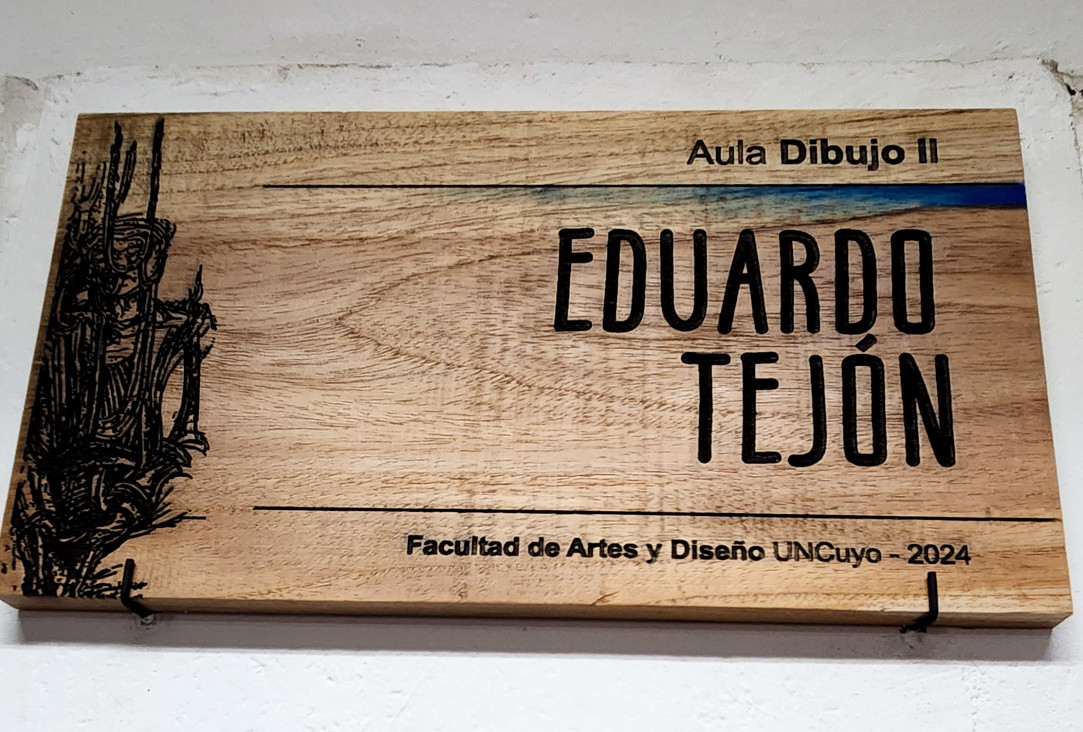 imagen Homenaje a Eduardo Tejón: el aula de Dibujo II ahora lleva su nombre