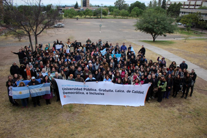 imagen La FAD invita a marchar por la Universidad pública, de calidad, laica, inclusiva y no arancelada