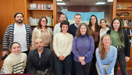 imagen La FAD y Filosofía y Letras fortalecen la educación a distancia con un convenio de colaboración