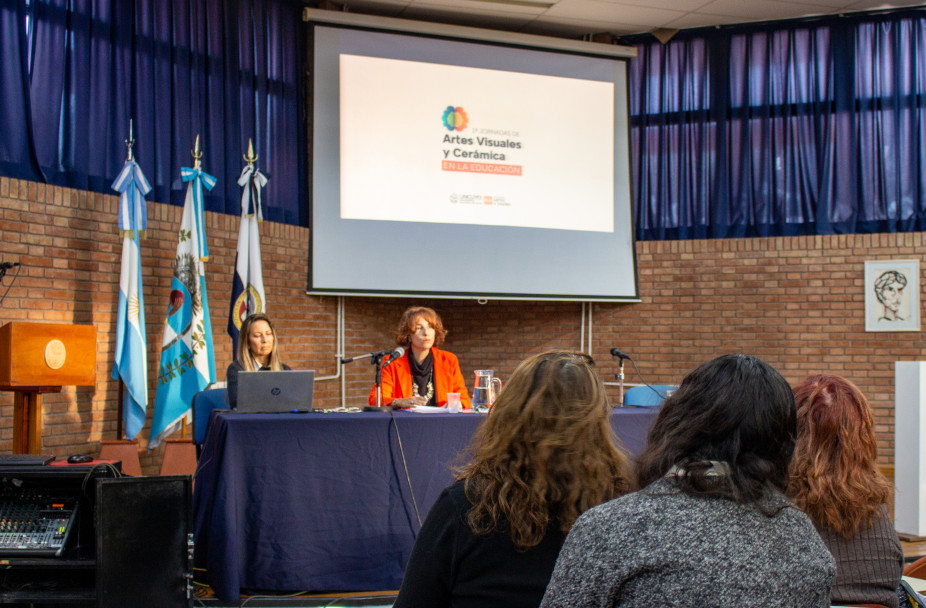 imagen Reflexión, intercambio y comunidad: así fueron las Primeras Jornadas de Artes Visuales y Cerámica en la Educación