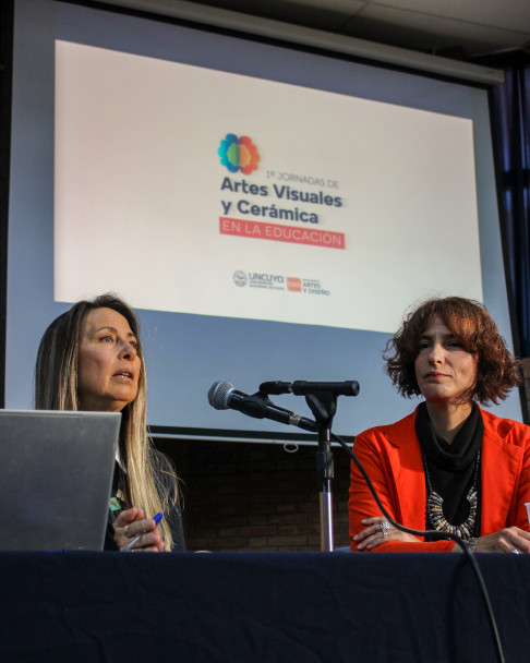 imagen Reflexión, intercambio y comunidad: así fueron las Primeras Jornadas de Artes Visuales y Cerámica en la Educación
