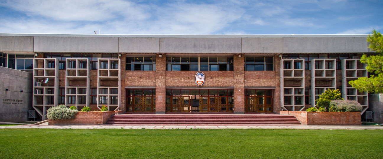 imagen Abre convocatoria a beca pre-profesional para estudiantes avanzados de Diseño