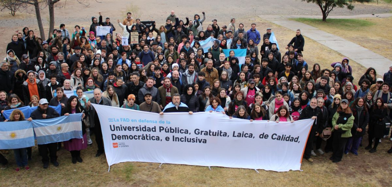 imagen Marcha Histórica: Por una Educación Pública, Gratuita, Laica y de Calidad