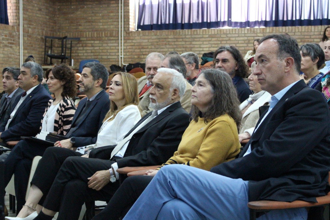 imagen Ticio Escobar recibió la máxima distinción de parte de la Universidad Nacional de Cuyo