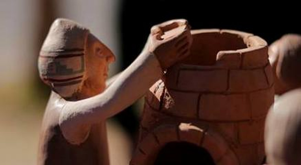 imagen Taller de modelado de vasijas escultóricas con técnicas precolombinas