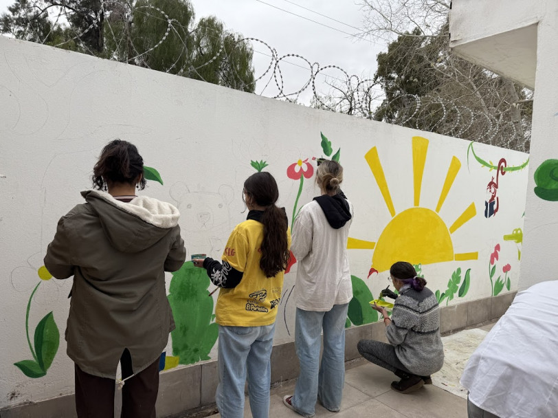 imagen Estudiantes de Diseño de la FAD realizaron murales en un Jardín Maternal de Las Heras