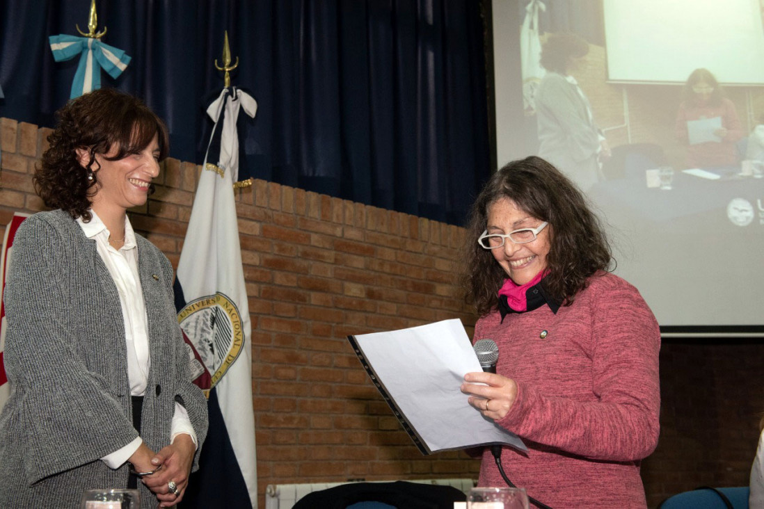 imagen Asumieron las nuevas autoridades de la Facultad de Artes y Diseño 