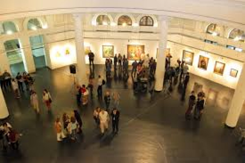 imagen Convocan a artistas a presentar sus obras en el Salón de Pintura de Gran Formato y en el Concurso de Murales Callejeros