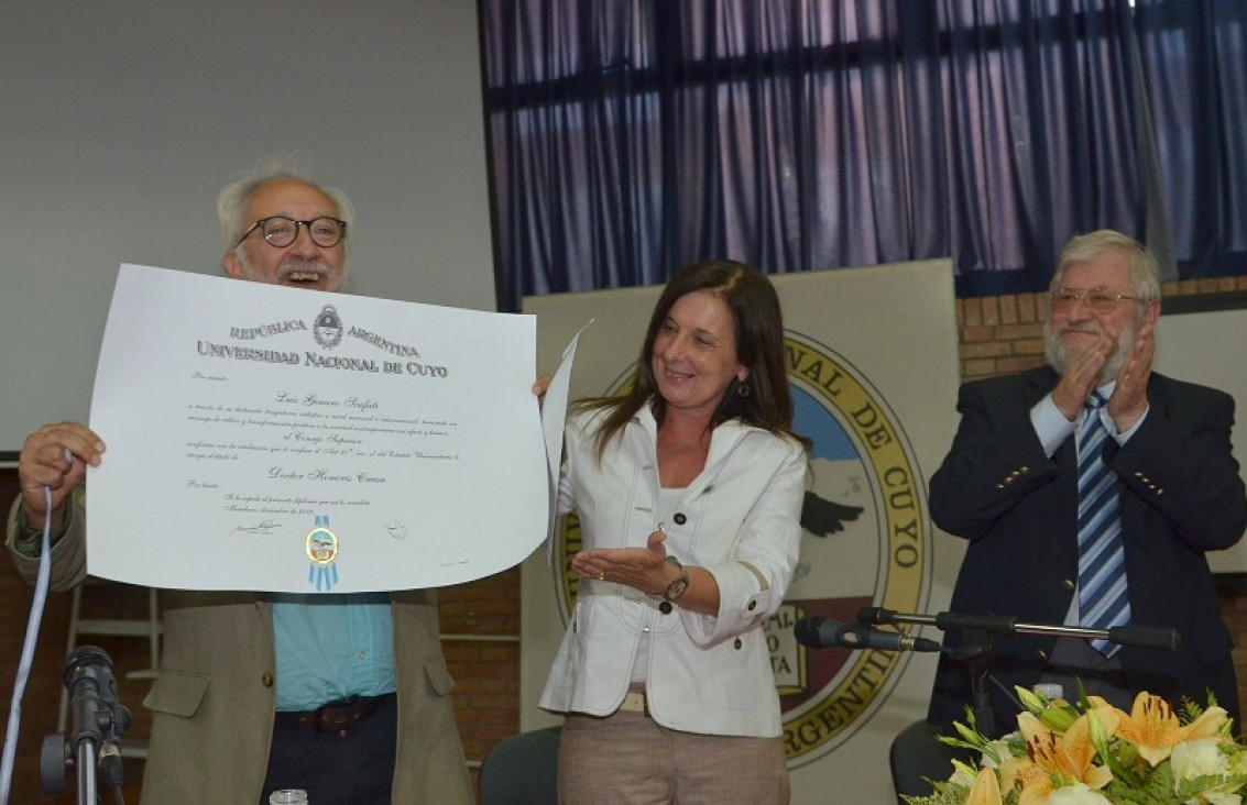 imagen Luis Scafati recibió el Doctor Honoris Causa