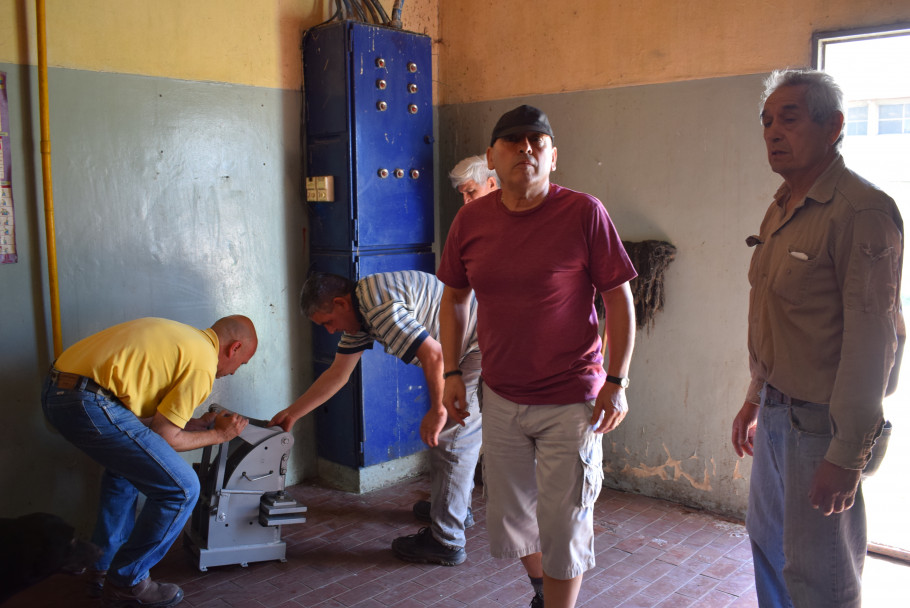 imagen La FAD dona máquinas y herramientas a la Cooperativa Curtidores de Mendoza