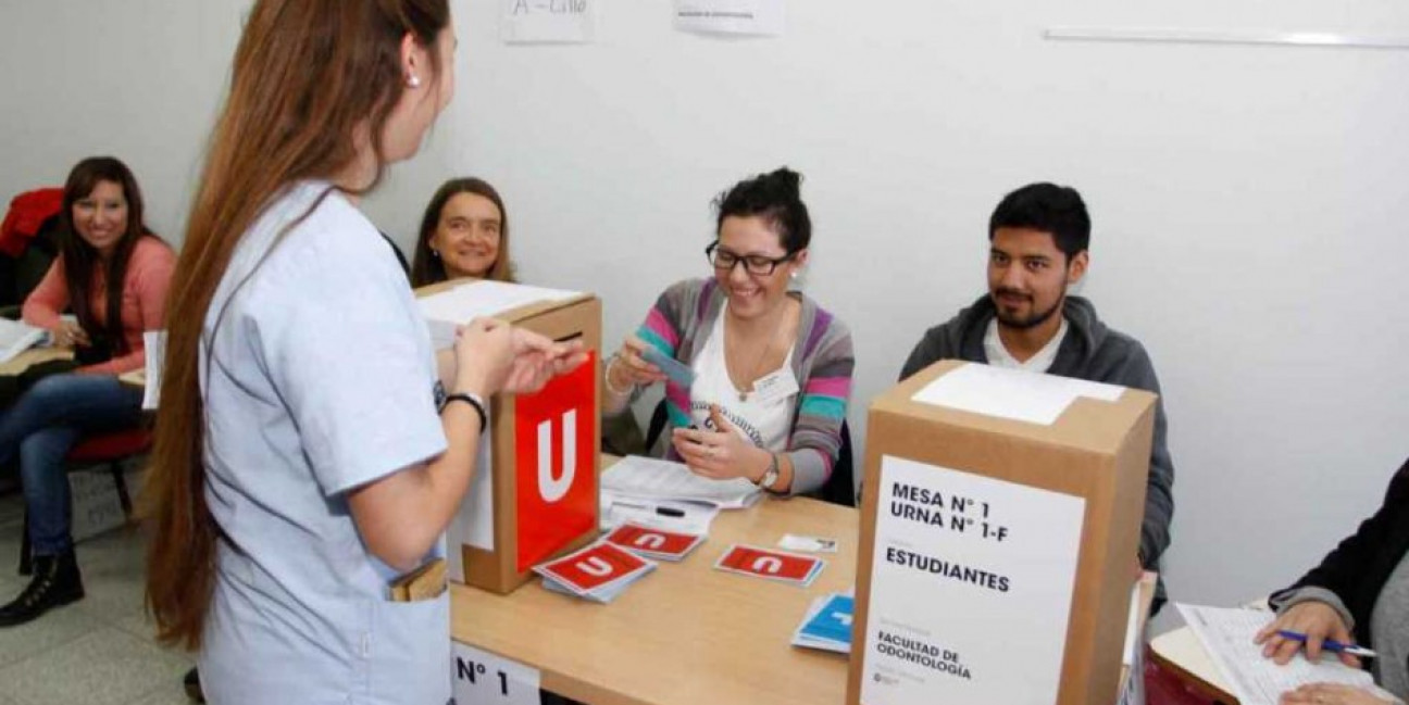 imagen Seis estudiantes van por la presidencia de la FUCuyo