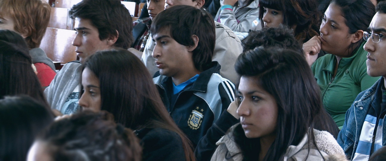 imagen Estudiantes podrán postularse para becas pre profesionales y de prestación de servicio