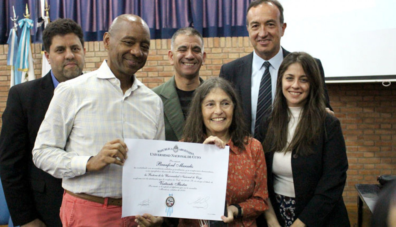 imagen La FAD recibió al prestigioso saxofonista Branford Marsalis 