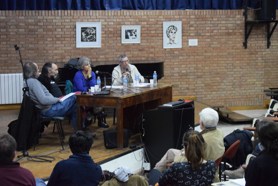 imagen Juan Falú abrió el debate en torno a la cultura, el mercado, la formación y el quehacer artístico