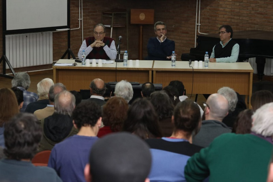 imagen Cultura, Universidad y Política: el paso de Rossi por la FAD